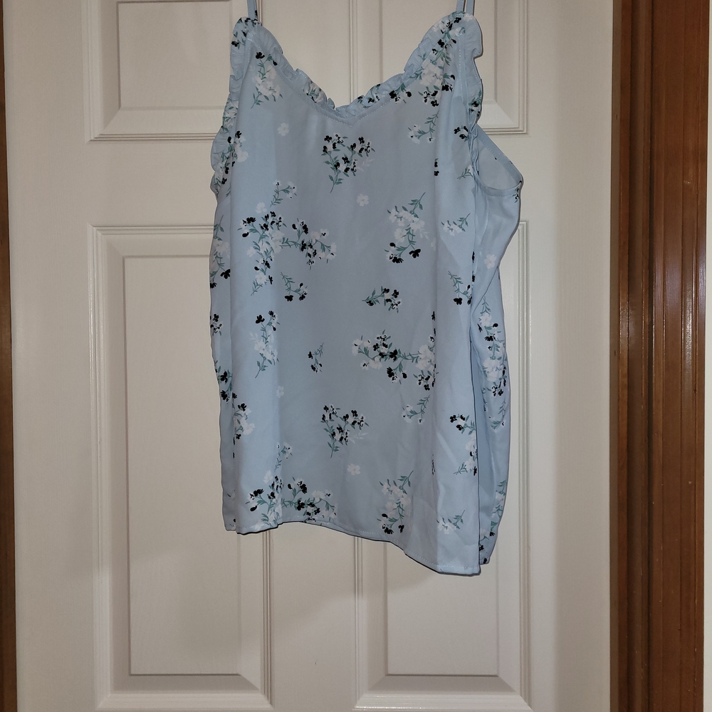 41 Hawthorn Light Blue Floral Camisole